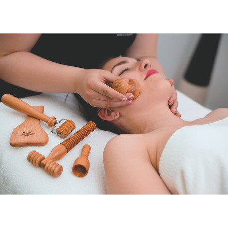 Maderoterapia Facial